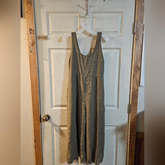 Patagonia Pants - Patagonia Women's Garden Island Jumpsuit: RIVER ROCK GREEN: NEW WITH TAGS: SZ S